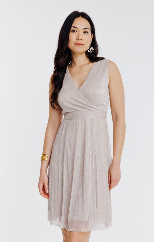 Robe cache-coeur évasée