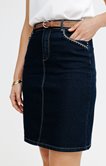 Jupe courte en jean avec ceinture