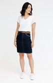 Jupe courte en jean avec ceinture