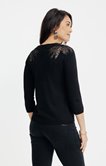 PULL AVEC BRODERIES ET STRASS