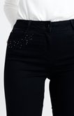 Pantalon 7/8 détail clou et strass