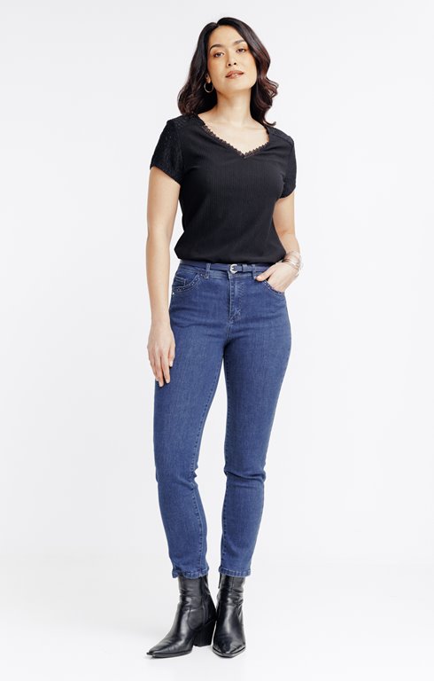 Pantalon 7/8 denim et détail strass