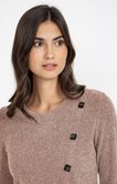 Pull patte de boutonnage asymétrique