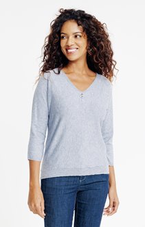 Pull avec boutons sur le devant