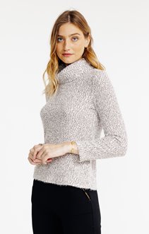 Pull en matière fantaisie
