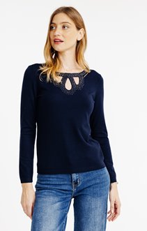 Pull col fantaisie avec strass