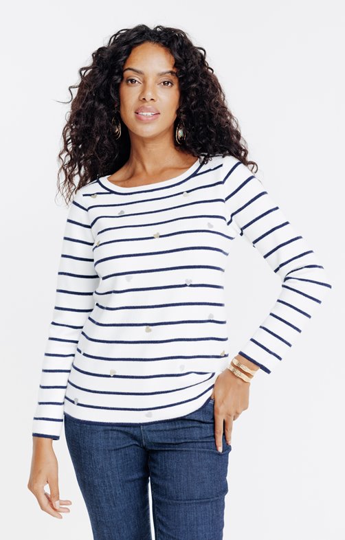 Pull à rayures avec broderies coeur