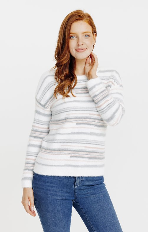 Pull avec jeu de rayures