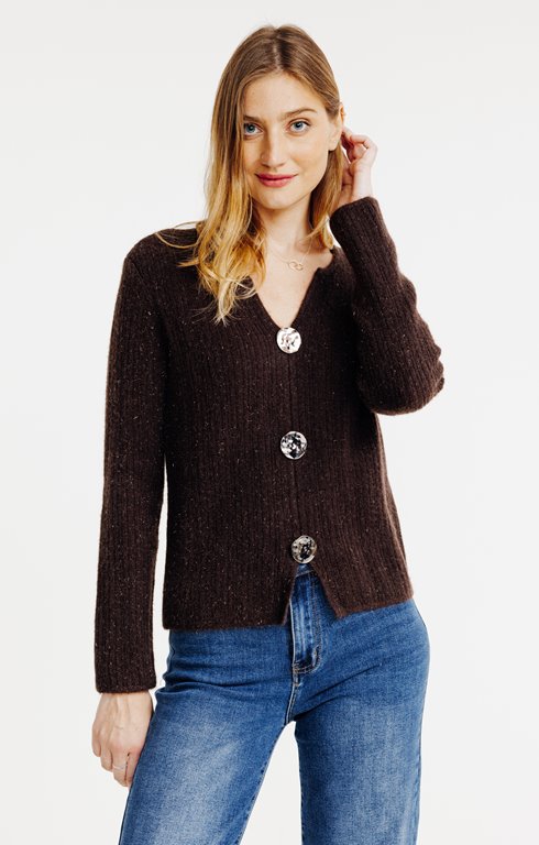 Pull avec fausse fermeture boutonnée