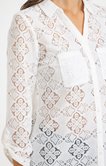 Chemise unie en dentelle 