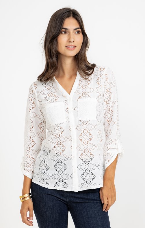 Chemise unie en dentelle 
