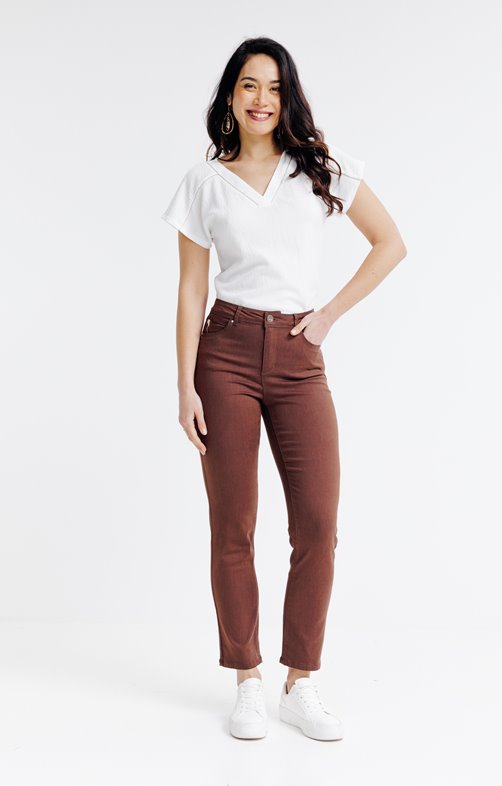 Pantacourt contenant du modal