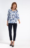 Blouse imprimée col v avec froufrou