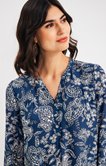 Blouse col froufrou imprimé placé