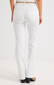 Pantalon bootcut écru avec ceinture