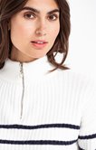 Pull col montant zippé rayé