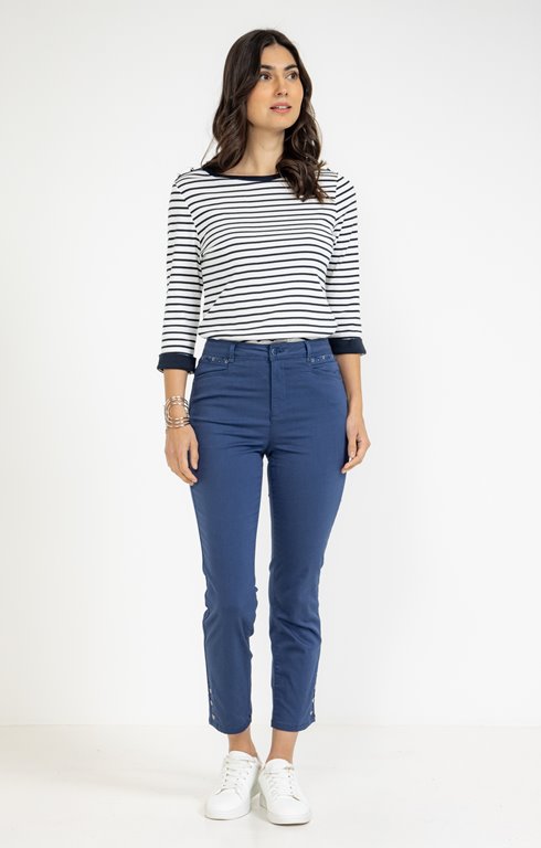 Pantacourt coton brodé et snap en bas