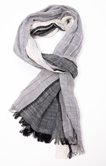 Écharpe fine tissée