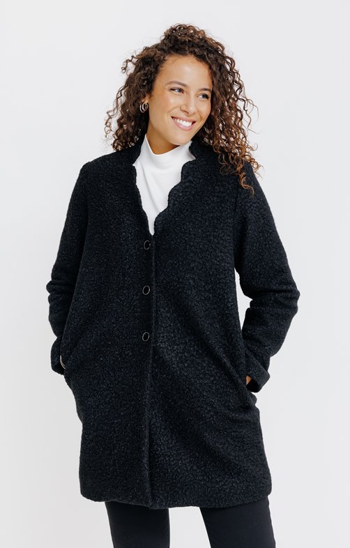 Manteau long en matière bouclette