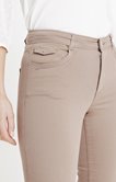 Pantalon 7/8 coton slim détail broderie