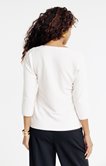 Pull avec broderie fleur au col