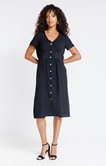 Robe avec boutonnage décoratif