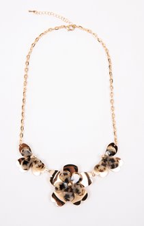 Ras-de-cou fleurs et léopard