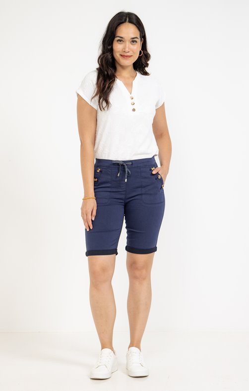 Short avec bouton pont