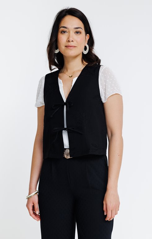 GILET AVEC BRODERIE TON SUR TON