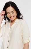 Chemise rayée avec boutons fantaise