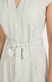 Robe rayée boutonnée