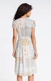 Robe avec découpe