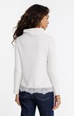 Tee-shirt col montant et dentelle