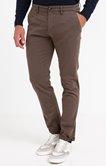 Pantalon chino Couleur