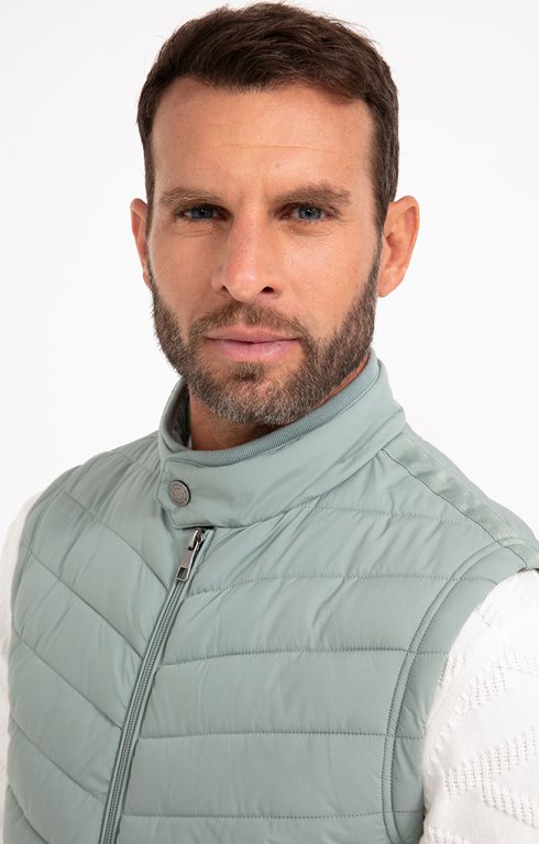 T-shirt Armand Thiery Taille 42 – Blanc, Col Rond, Manches Courtes, état Impeccable