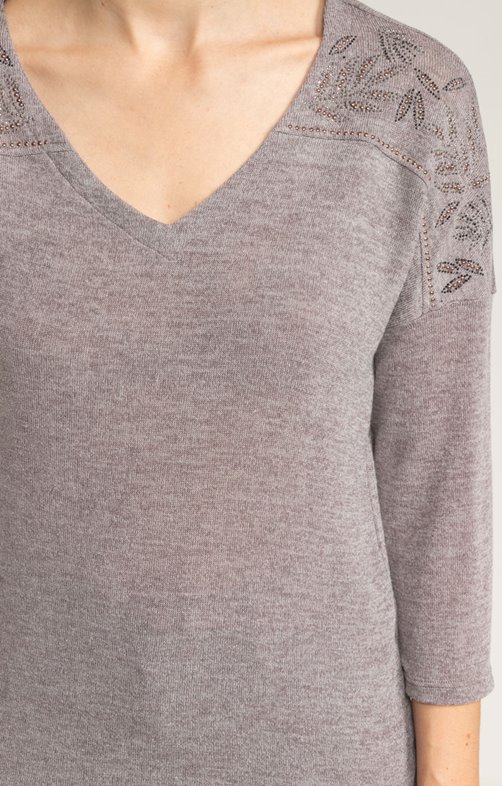 Pull emmanchures descendues 11,98 € Pull emmanchures descendues 11,98 €