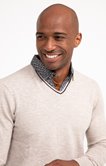 Pull col V avec chemise Lup