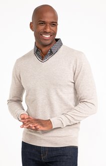 Pull col V avec chemise Lup