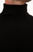 Pull uni col roulé 