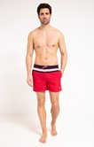 Short de bain rouge court