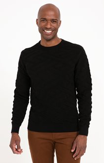 Pull uni tricotage fantaisie