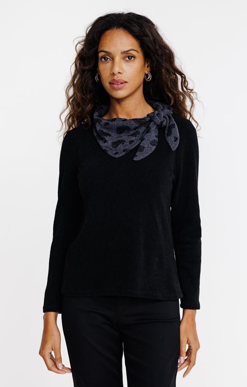 Pull col foulard