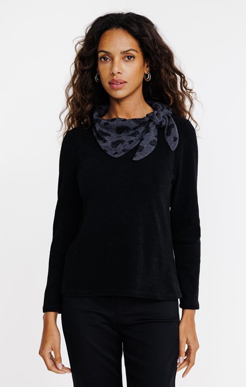 Pull col foulard
