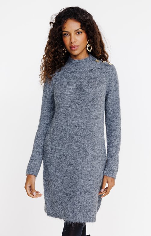 Robe pull avec boutons fantaisie