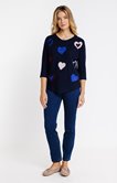 Pull avec coeurs brodés