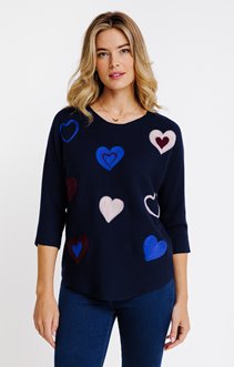 Pull avec coeurs brodés