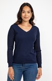 Pull avec strass au col
