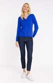 Pull avec boutons au col