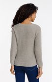 Pull avec boutons fantaisie