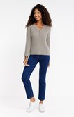 Pull avec boutons fantaisie